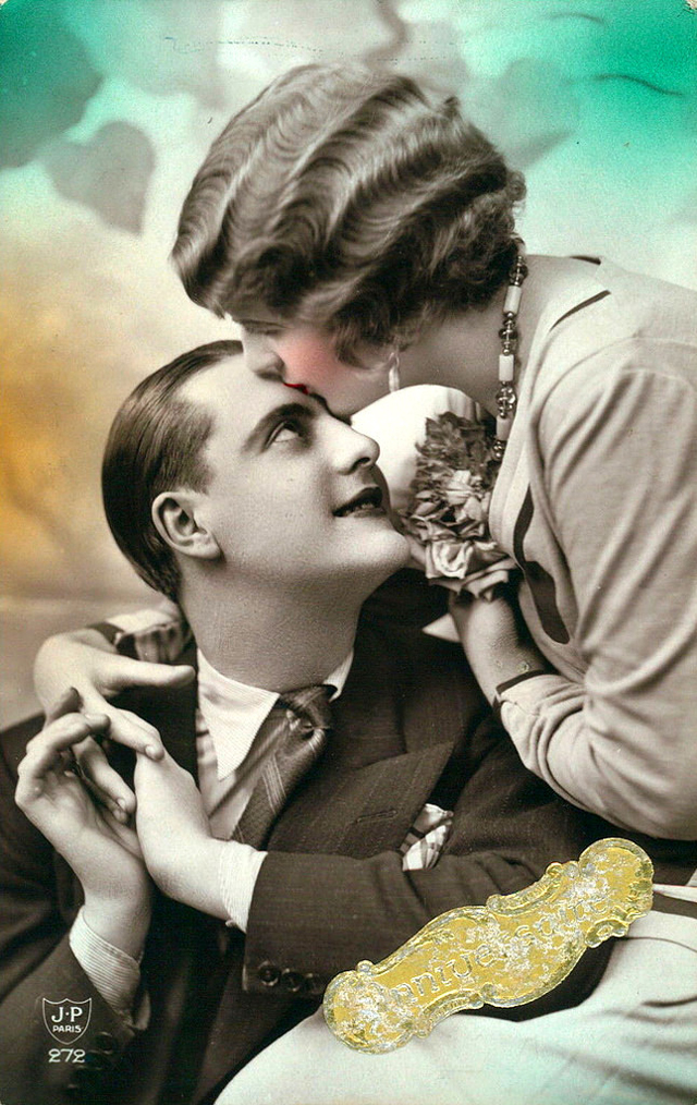 French Postcard Show How To Kiss Romantically from the 1920s (17)