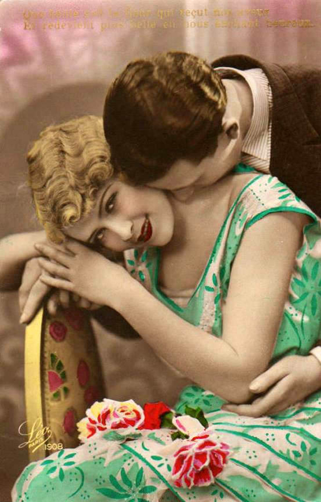 French Postcard Show How To Kiss Romantically from the 1920s (5)